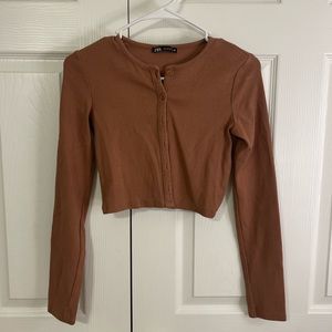 Zara cropped button up long sleeve shirt